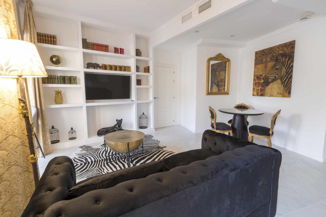 The Clock House Luxury Urban Suites Málaga Zimmer foto